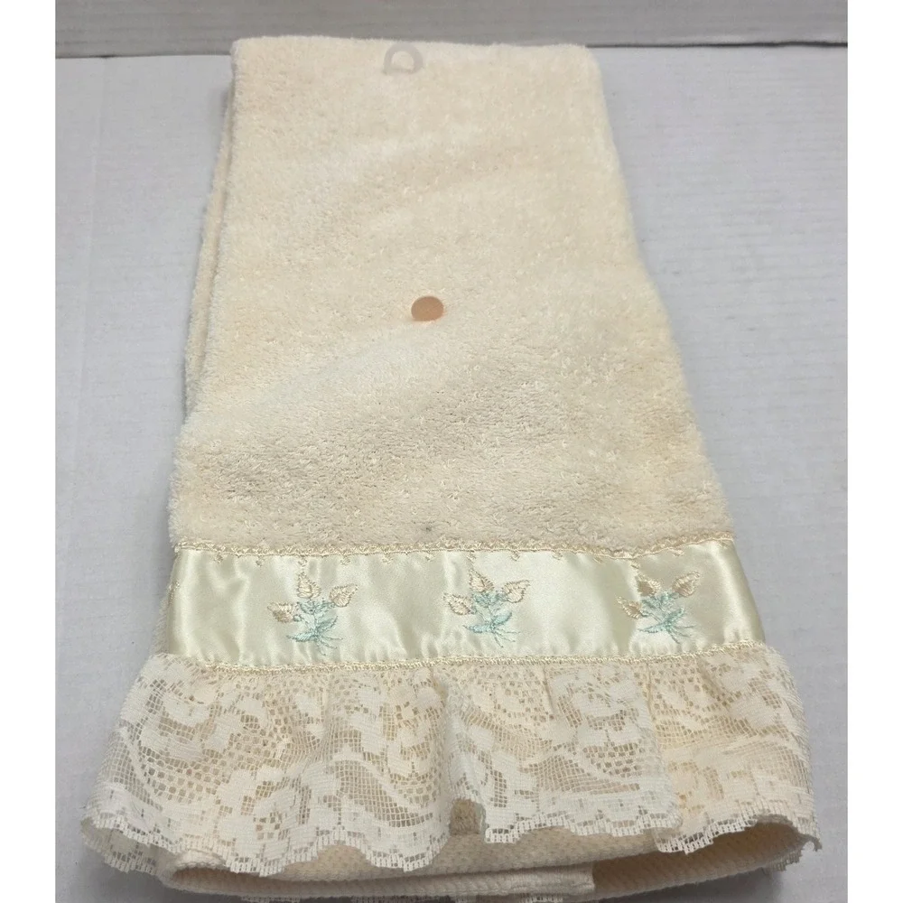 Vintage Y2K Champagne Hand Towel 28